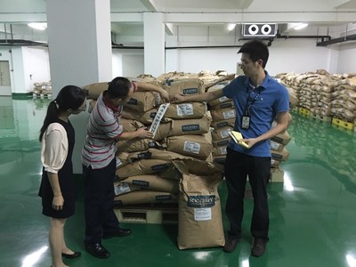 創(chuàng)食品安全城（五） 重拳出擊，深入市場調(diào)查